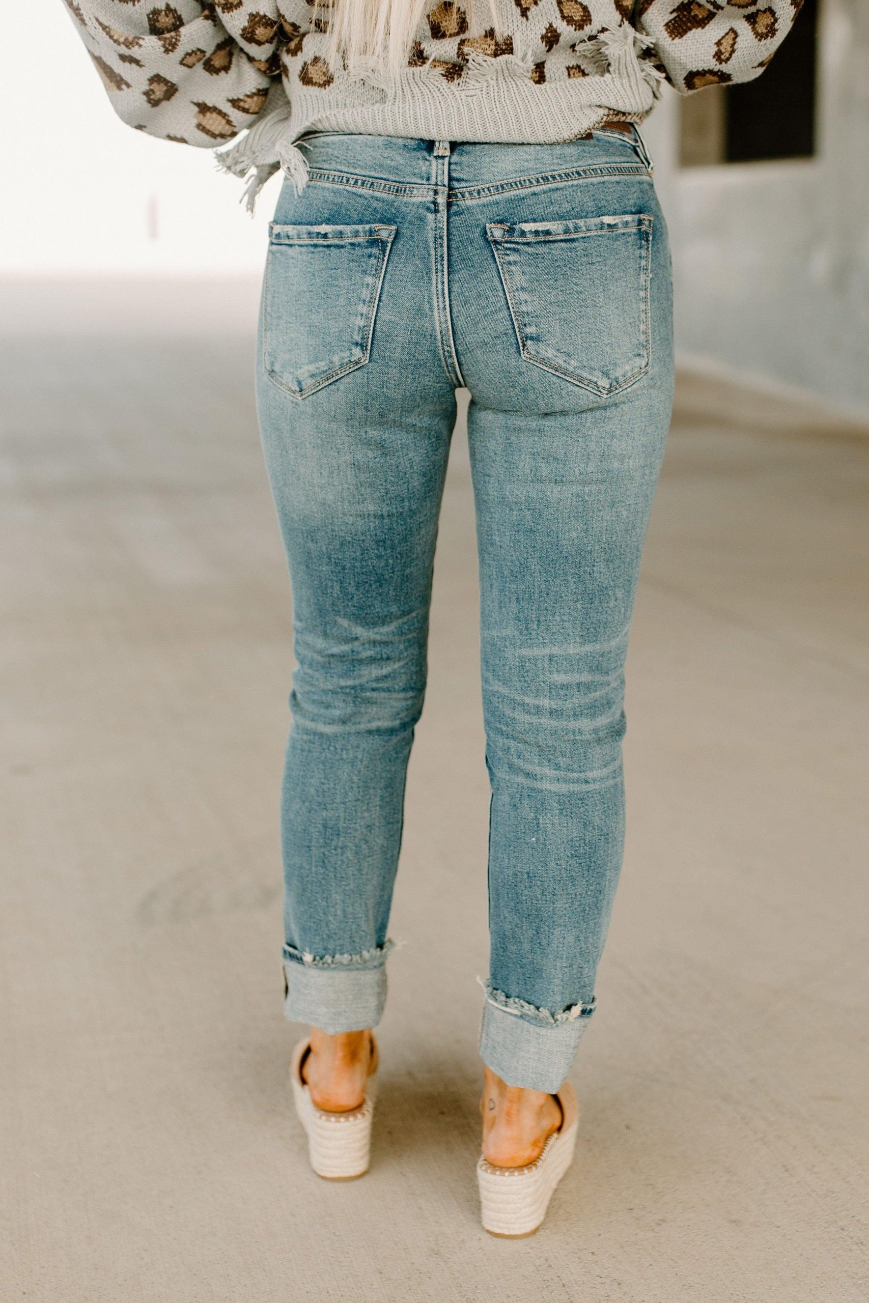 aiden middleton boyfriend jeans – Welcome To The Wholeforeview Family ...